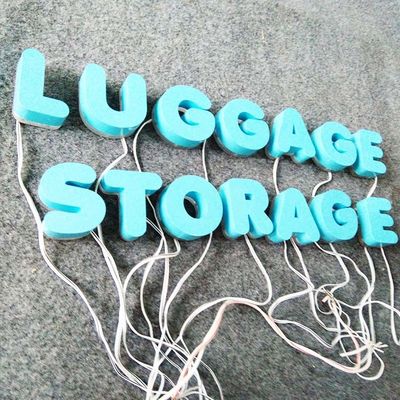 3D Bentuk Warna Cat Huruf Logam Dengan Lampu Iklan Luar Ruangan