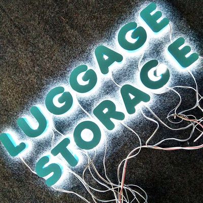 3D Bentuk Warna Cat Huruf Logam Dengan Lampu Iklan Luar Ruangan