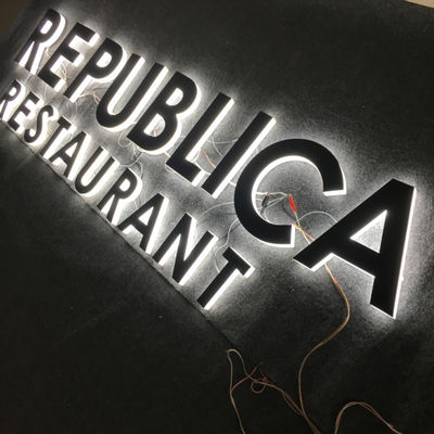 OEM ODM Plastik Alphabet Acrylic Illuminated Sign Storefront Advertising