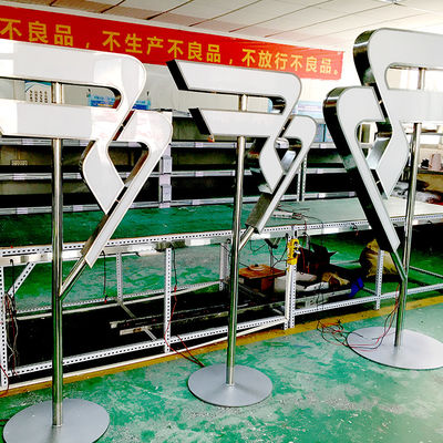 SMD5050 Led Acrylic 3D Letter Sign Berdiri Bebas 50000 Jam Bekerja