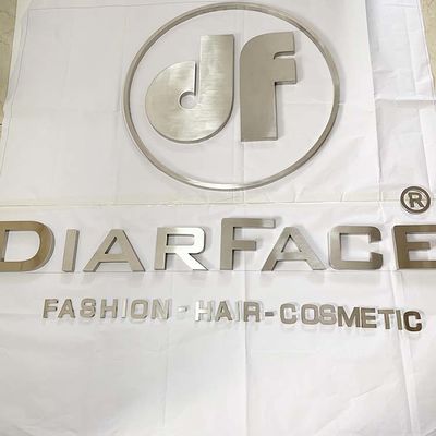 Etalase Silver Brush 3D Metal Letters Logo Perusahaan Tanda Disadur