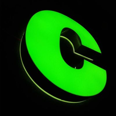 000 Jam Masa Pakai LED Sign Huruf Saluran Sign Kecerahan Tinggi Tahan Lama Tahan Cuaca Iklan Komersial Display