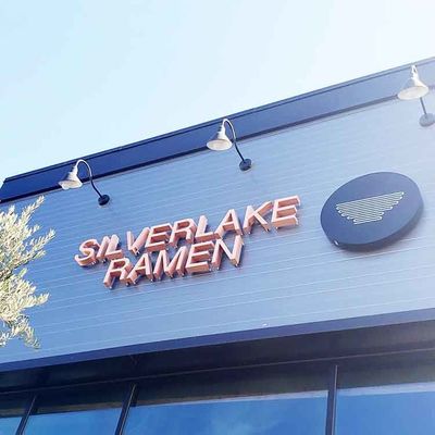 OEM Design Shop Logo Tembaga Sign Letters Flat Cut 10cm Sampai 100cm Tinggi