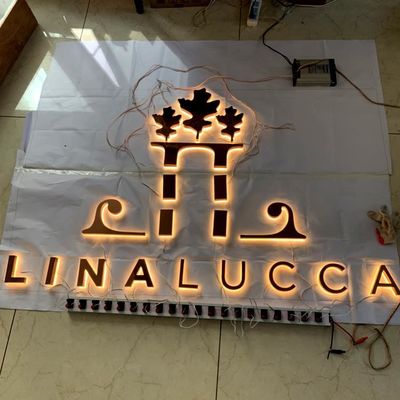 Outdoor Light Up 3d Huruf Tanda Akrilik Signage Huruf 304 # Stainless Steel 3cm