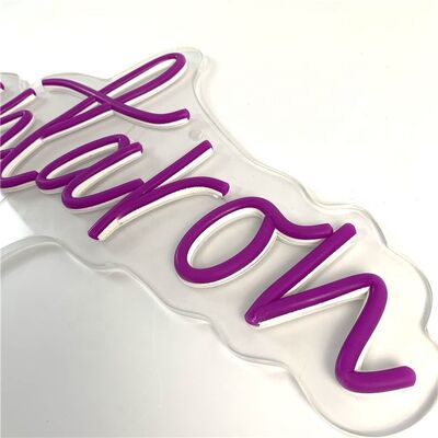 Tanda Surat Saluran Di Dalam dan Luar Ruangan yang Terang Di Depan Disesuaikan untuk Solusi Merek Bisnis Anda