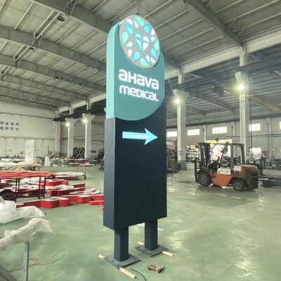 Produk Tanda Bangunan Khusus yang dirancang untuk menggabungkan estetika daya tahan dan fungsionalitas untuk tanda luar yang efektif