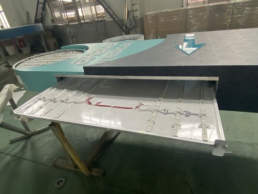 Produk Tanda Bangunan Khusus yang dirancang untuk menggabungkan estetika daya tahan dan fungsionalitas untuk tanda luar yang efektif