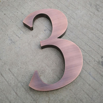 Tanda Surat 3D Stainless Steel Emas Dengan Nomor Huruf Logam Selesai Yang Sangat Baik