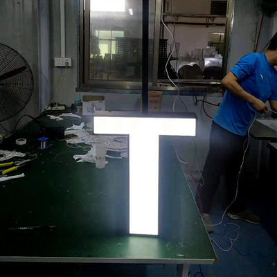 Acrylic Ceiling Mount 3D Metal Letter Signs Cat Hitam Untuk Dinding