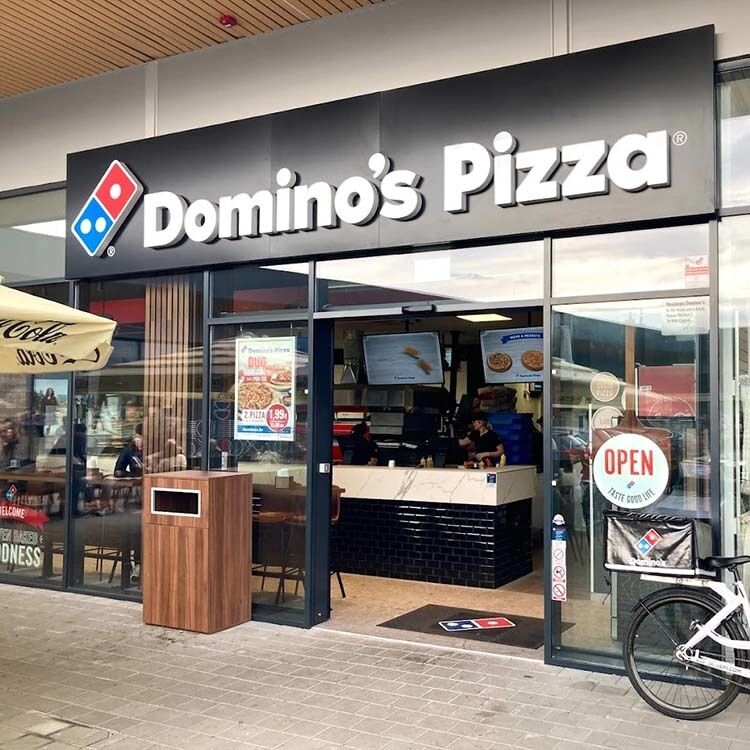 50000 Jam Umur Surat Saluran LED dengan Sumber Daya Meanwell Menawarkan Pencahayaan dan Kinerja Tanda Bisnis jangka panjang